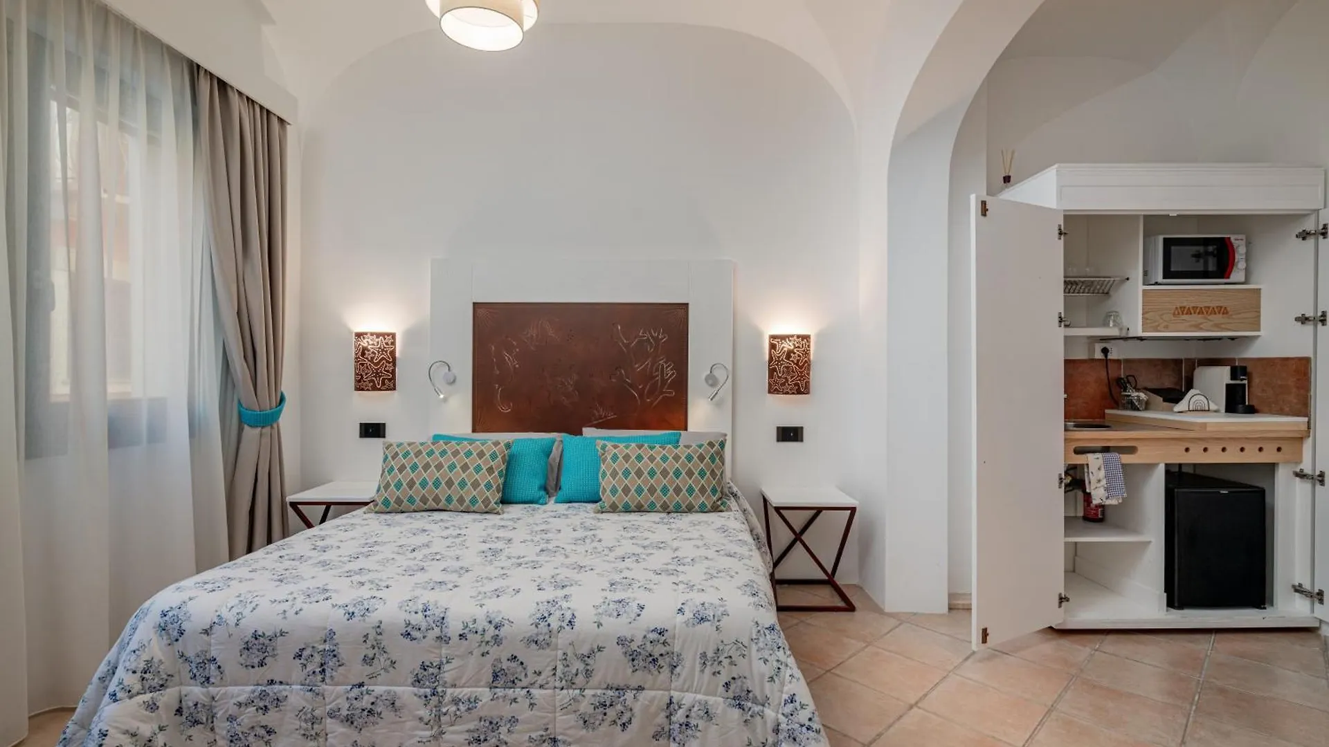 Sorella Luna Room Boutique, Centro Di Olbia 0*,  Italy